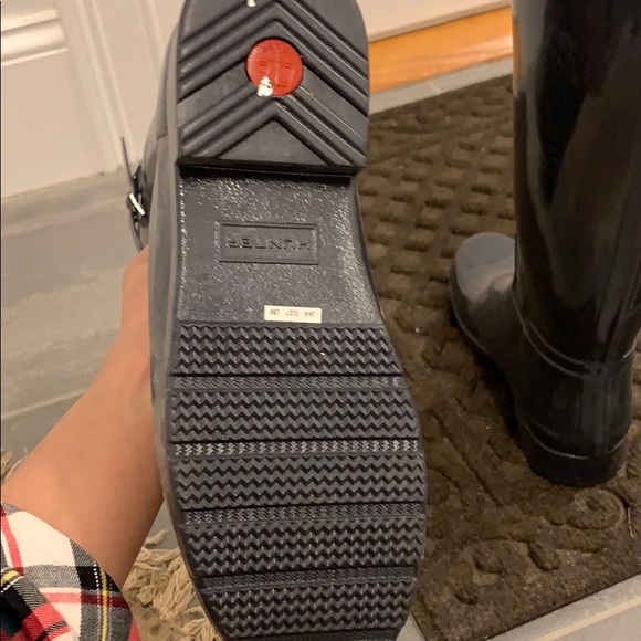 Hunters - Picture 3 of 3